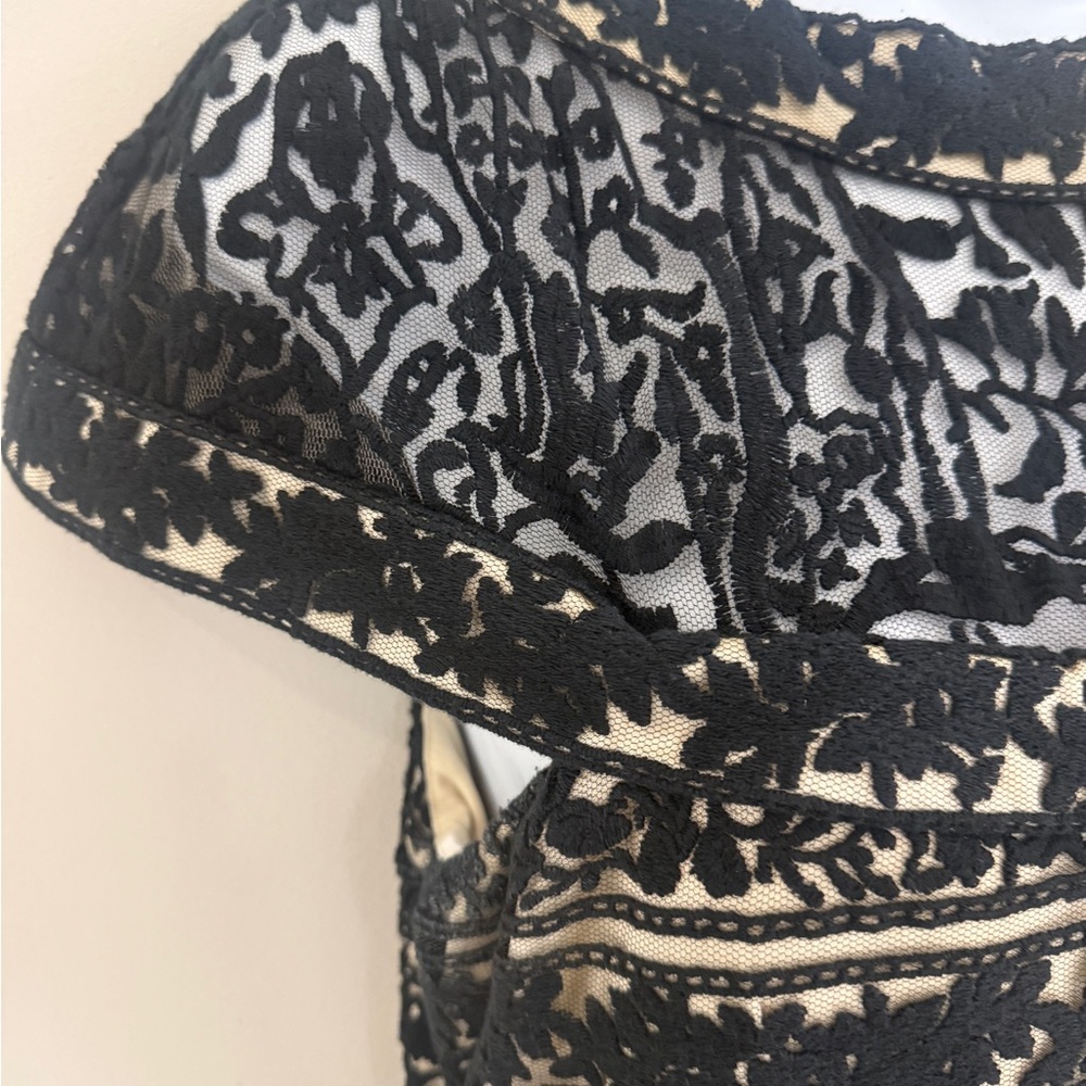 Jovani Black and Cream Lace Maxi Dress - Evening Gown - Size 10 - Picture 3 of 16